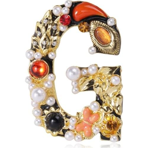WYBU Classic Pearl Letter G Brooch Fashion jewelry Brooches for Women High Grade Fashion Pins Coat Accessories Jewelry