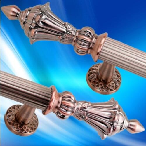 Door pull handle link for customized products