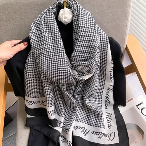 2020 Brand Autumn winter women beach quality shawl cotton scarf lady fashion scarves bandana pashmina wrap hijab muffler