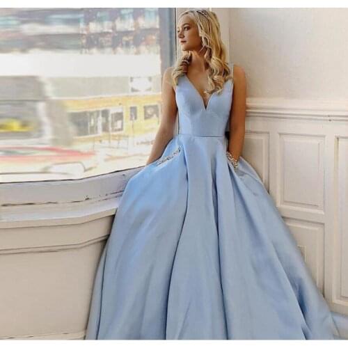 Simple V-Neck Light Sky Blue Prom Dresses With Pockets A-line Special Occasion Gowns Women Formal Long Evening Celebrity Dresses