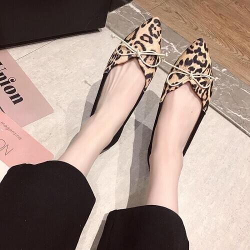 2020 New Womens Flat Casual Shoes Mature Slip-On Basic Flock Pointed Toe Womens Spring Leopard Print Casual Shoes W33-29