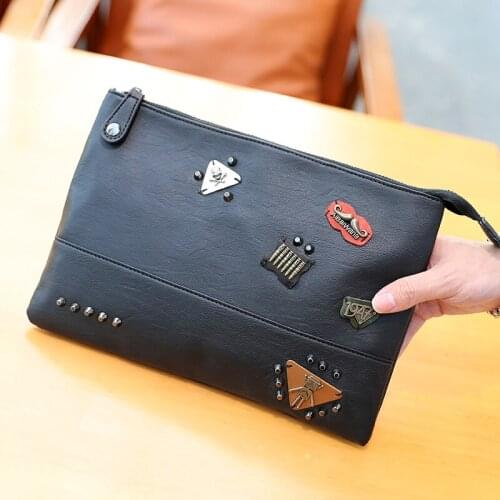 2021 New Men Clutch Bag Trendy Street Rivets Slim Envelope Bag Wristlet Soft Leather Purse Large Capacity Document ipad Bags