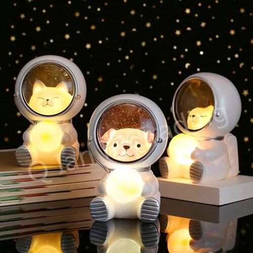 Creative Cute Galaxy Guardian Cute Pet Spaceman Night Light Modern Personality Bedroom Jewelry Ornaments Star Lamp Gift 2021 NEW