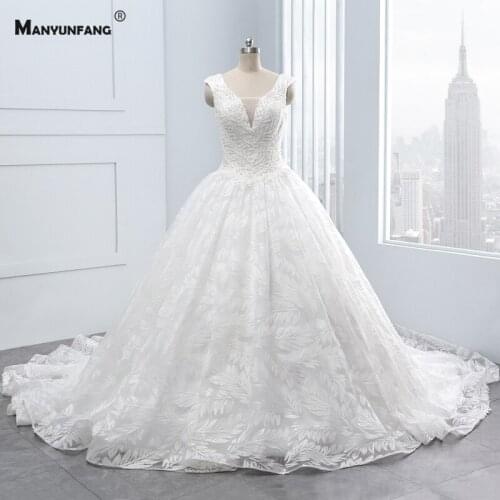 Custom Made V-Neck Chapel Train Embroidery Appliques Tulle Bridal Ball Gown Luxury Beading Crystal Sleeveless Wedding Dress