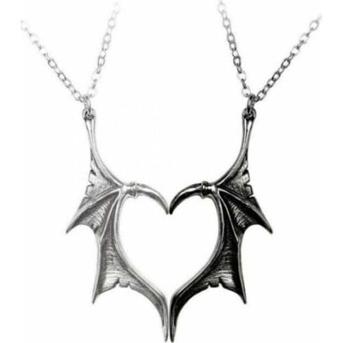 2Pcs Personality Punk Heart Wing Necklace Lovers Vinatge Bat Wing Heart Couples Pendant Necklace Set Fashion Jewerly