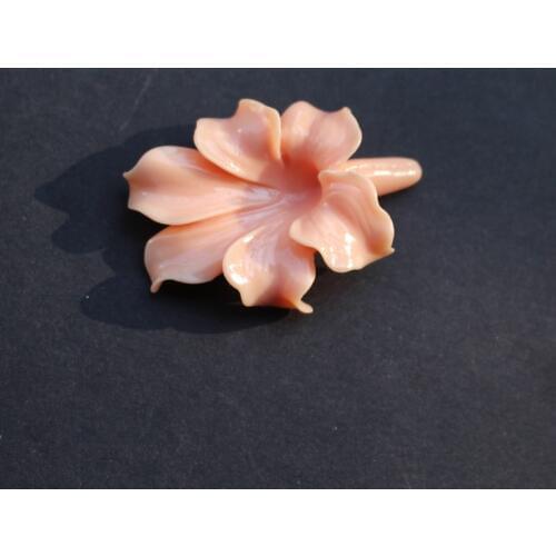 5Pieces 44mm*32mm*19mm Artificial Coral beads Large Coral Leaf beads Cabochon Light Pink color for Jewelry making