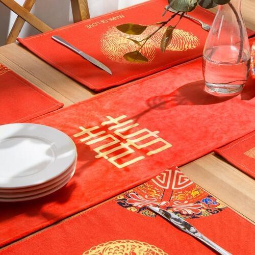 Velvet Red Table Runner Heart Joyful Printed New Chinese Style Table Flag National Dining Table Shoe Cabinet Decor for Wedding