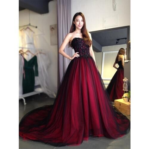 Gothic Black Burgundy Wedding Dress With Sweetheart Beads Lace Up Back Long Sweep Train Custom Made Bridal Gowns