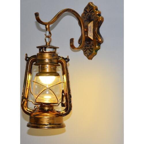 Cafe creative wall Scandinavia Retro lantern lamp kerosene lamp individual European iron bars restaurants
