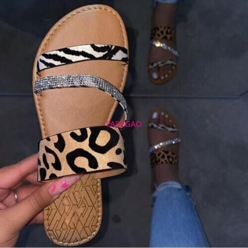 Spring/summer New 2020 Women Three-layer Leather Outdoor Sandals Fashion Leopard Rhinestone Flat Bottom Non-slip Slippers Home
