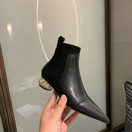 2020 New winter 100% Genuine leather Women boots ankle Short boots Chelsea Female boots Women shoes pointed Size 34-43