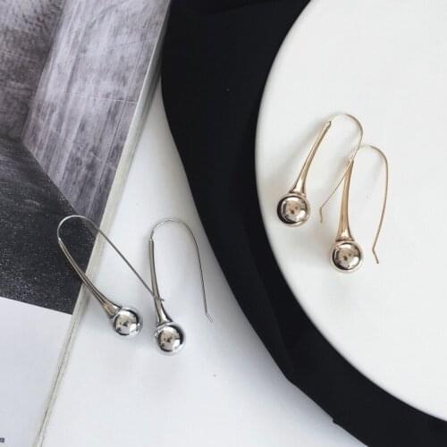 European American Metal Texture Round Bead Personality Original Geometric Earrings Tide Female Fashion Show Wild Earrings