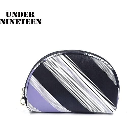 Under Nineteen 2019 New Fashion Brand Women Professional Makeup Bag Large Capacity Neceser Travel Organizer Pouch Gift Bags