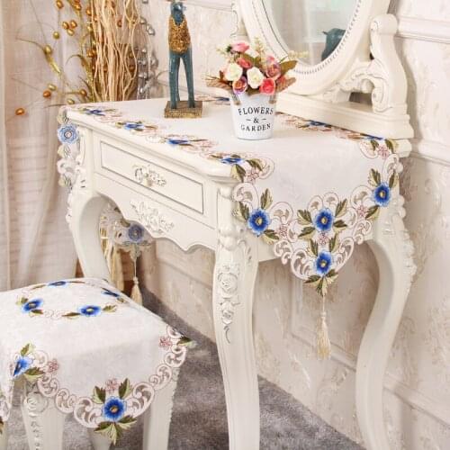 European dressing table cloth Lace Embroidered Table Flag Dust-proof household use table runner Living room decorations