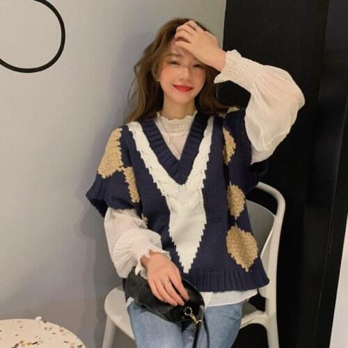 Vintage V-Neck Knitted Waistcoat Women 2021 Autumn Fashion Loose Sweater Vest Female Patchwork Pattern Jacket Ladies Top Clothes