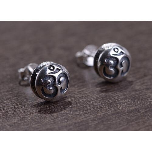 Restoring ancient ways the process simple and fashionable men and women six words small earrings