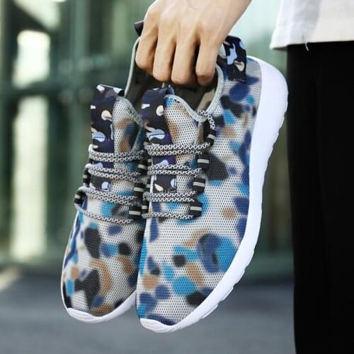 Mens Light Running Shoes Mesh Breathable Comfortable Casual Shoes Camouflage Trend Spotted Sports Shoes Tennis Training Sneaker