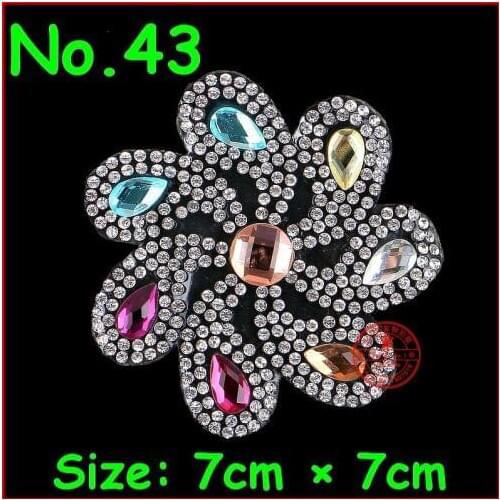 1 Pcs/Lot crystal patches applique Hotfix rhinestone flower design iron on motifs patches for women clothes patch wedding dress