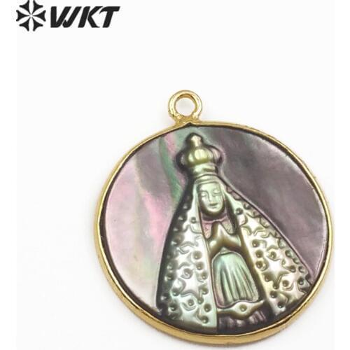 WT-JP083 Religious Style Luck Token Natural Sea Shell Pendant With Gold Bezel Round Shape Shell Pendant Jewelry Gift For Her