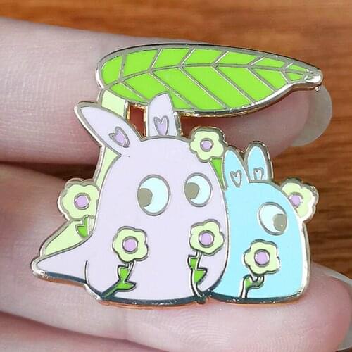 Cartoon Anime My Neighbour Cat Brooch Pins Enamel Metal Badges Lapel Pin Brooches Jackets Jeans Fashion Jewelry Accessories