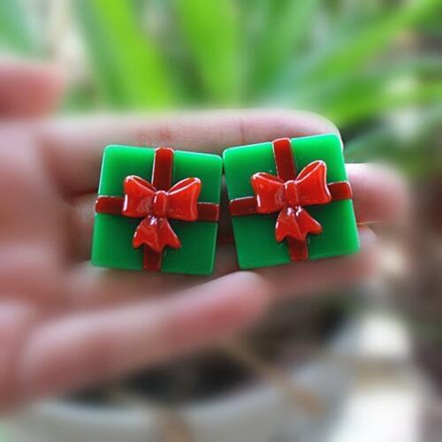 Resin Crafts For DIY Christmas Holiday Decoration 20pcs 26*28mm Cute Flat Back Resin Cabochons Christmas Present