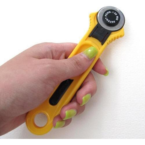 Arts Crafts DIY Sewing Accessories Leather Paper Fabric Cutting Tools Roller Wheel Round Knife Cloths Rotary Cutter Patchwork