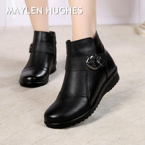 Big Size 35-41 Women Winter Boots Leather Ankle Warm Boots Mom Mother middle-aged plush wedge shoes Antislip Woman shoes Flats