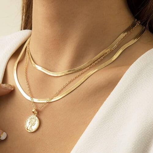 Multilayer Fashion Portrait Engraved Coin Pendant Necklace Lady Boho Flat Snake Chain Clavicle Necklaces Girl Glamour Jewelry