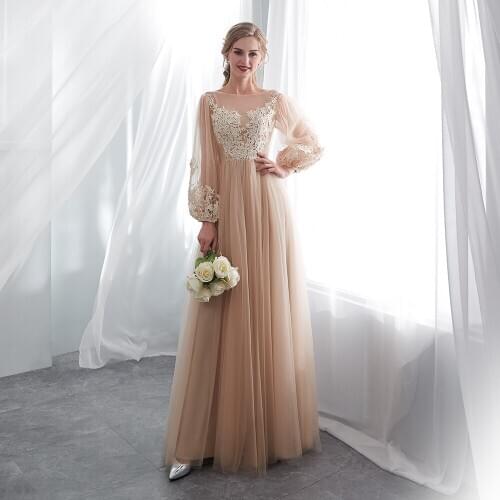 Vintage Lovely Champagne Long Sleeves Prom Party Gowns Illusion Bateau Neckline Appliqued Evening Dresses Long Wholesale 2020