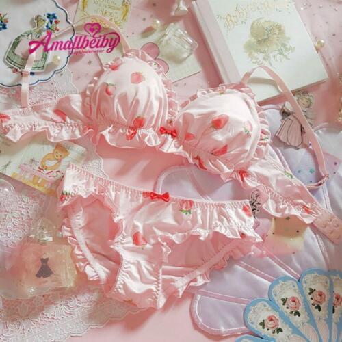 Cute Girl Strawberry Sexi Underwear Set Japanese Milk Silk Wirefree Bra Panties Set Kawaii Lolita Comfortable Bra and Panty Set