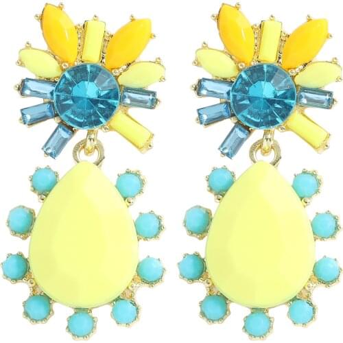 Dvacaman New Yellow Color Rhinestone Water Drop Earrings for Women Fashion Colorful Crystal Dangle Earrings Jewelry Accessories