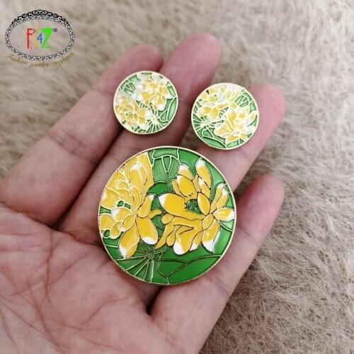 F.J4Z Hot Women Brooches Pins Beautiful Enamel Lotus Statement Stud Earrings & Pins set Girls Costume Jewelry Dropship