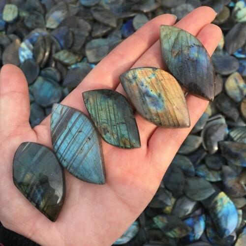 5pcs Natural labradorite mineral quartz crystal ornaments point healing