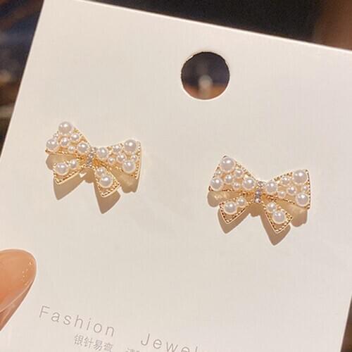 2021 New Korean Fashion Bow Pearl Small Earrings for Women Jewelry Ear Cuffs Unusual Stud Earring Sweet Girl Friendship Gifts