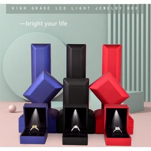 Luxury Bracelet Box Square Wedding Pendant Ring Case Jewelry Gift Box with LED Light for Proposal Engagement Wedding