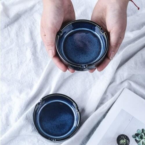 Blue glaze ceramic ashtray living room coffee table decoration dustproof portable ashtray home hotel office supplies gift