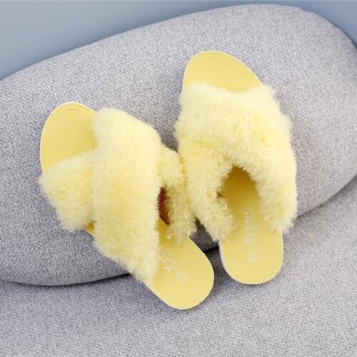 2021 Winter Womens Furry Slippers Outdoor Ladies Warm Shoes Solid Cute Fur Woman Slides Flat Comfort Cotton Fashion Flip Flops