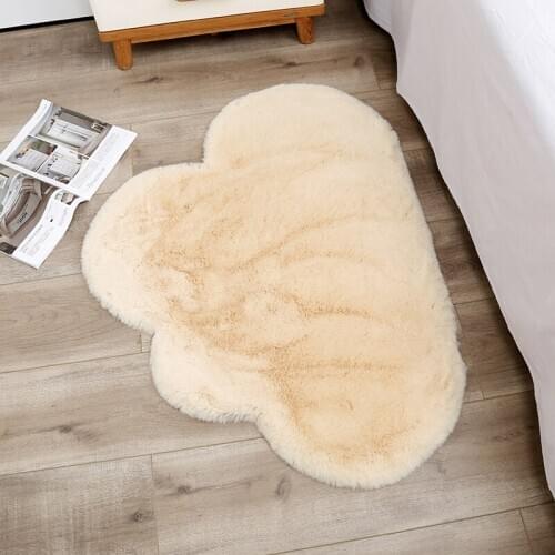 Nordic Cloud Plush Carpet Princess Style Bedroom Bedside Blanket Bathroom Absorbent Foot Mat Living Room Door Mat Home Decor