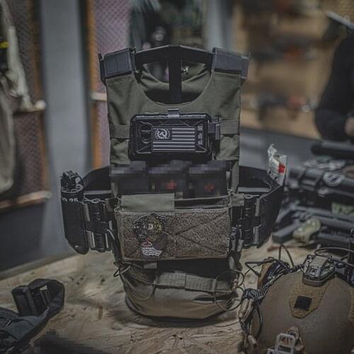The LV119 Overt tactical vest can be matched with the MK3 D3CRM