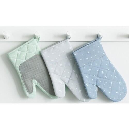 Microwave Oven Gloves Oven Anti-scalding Thick Silicone Gloves Household Kitchen Baking Special High Temperature Heat Insulation