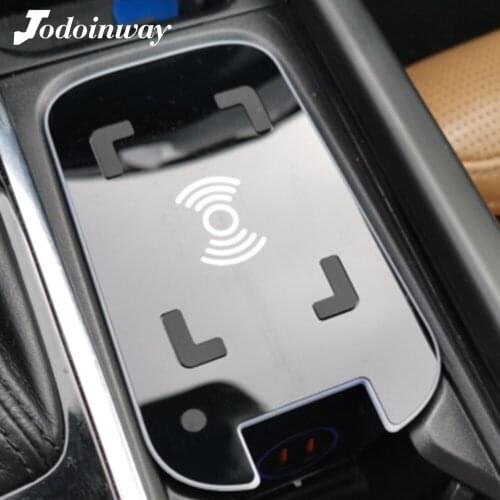 Qi wireless charger phone stand for Volvo XC60 S60 V60 C60 XC90 S90 V90 2020 mount mobile stand for samsung s10 charge bracket