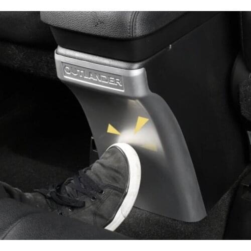 For 2016-2018 mitsubishi outlander rear armrest box anti-kick anti-wear modified accessories