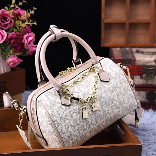 100% Genuine Leather 2021 New Fashion Boston Handbag Letter Printing Shoulder Satchels Pillow Bag Tote Bags for Women Sac Luxe