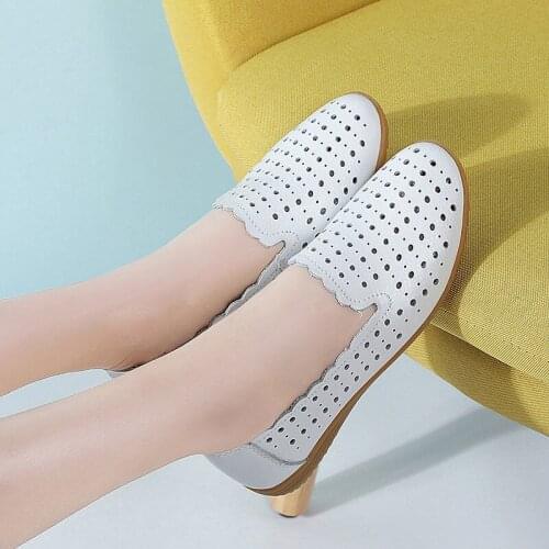 Womens Shoes New Hollow Single Shoes Female Non-slip Breathable Soft Sole Comfortable Casual Womens Single Shoes