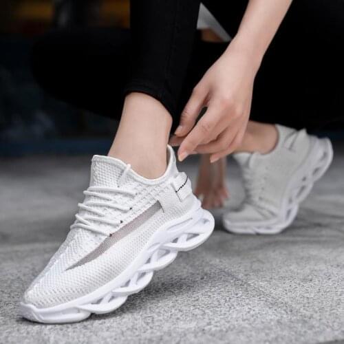 2021 New Running Shoes for Women Outdoor Breathable Fashion Womens Jogging Shoes Fitness Sneakers Air Cushion Sneaker Female Hot