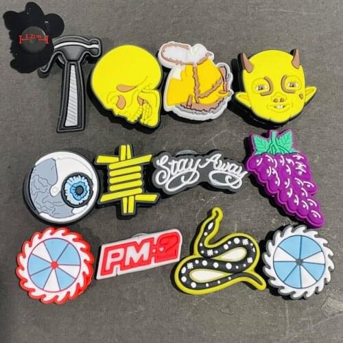 12PCS PVC Skull Demon Eyeball Snake Grape Fridge Magnet Cartoon Sticker Refrigerator Magnets Chidrens Halloween Gifts Souvenir