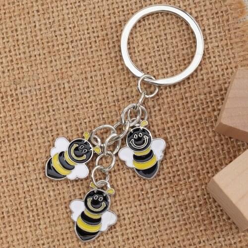 Kawaii Enamel Bees Keychain for Women Cute Bee Key Chain Charm Trinket Men Car Key Rings Lady Bag Keychains Girl Fashion Jewelry