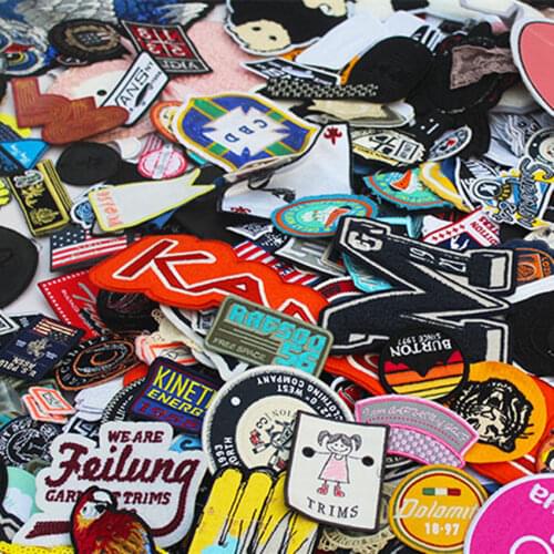 Random 100pcs/bag Mix Iron On Patches and Sew-On Patches Fabric Embroidery Patches for Clothing DIY Clothes Stickers Appliques