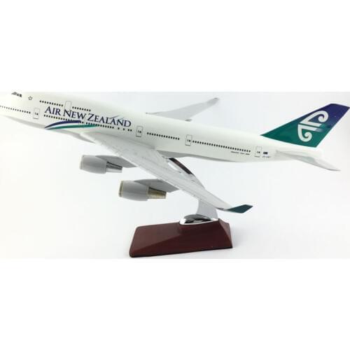 FREE SHIPPING 45-47CM AIR NEW ZEALAND 747-400 METAL BASE AND RESIN MODEL PLANE AIRCRAFT MODEL TOY AIRPLANE BIRTHDAY GIFT