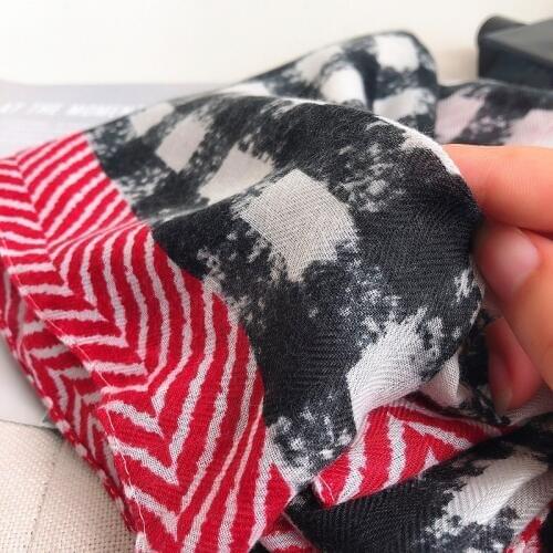 Fashion Ombre Plaid Zebra Side Tassel Viscose Shawl Scarf Lady Print Soft Pashmina Stole Bufandas Muslim Hijab Sjaal 180*90Cm